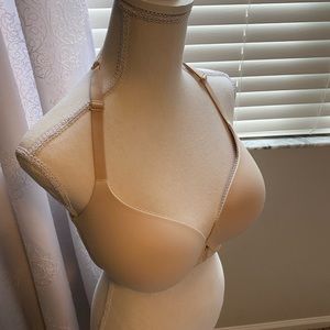 Victoria’s Secret Body by Victoria 36DD